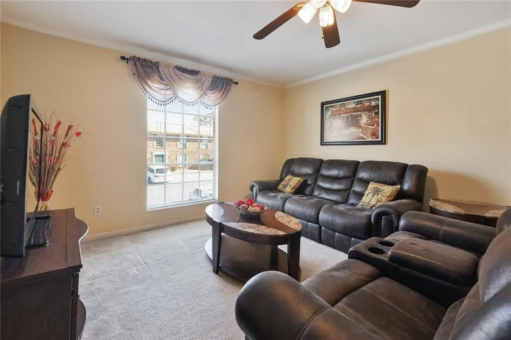 5531 Kingsport Drive, Sandy Springs, Georgia 30342, 2 Bedrooms Bedrooms, ,1 BathroomBathrooms,Residential,Sold,5531 Kingsport Drive,6716768