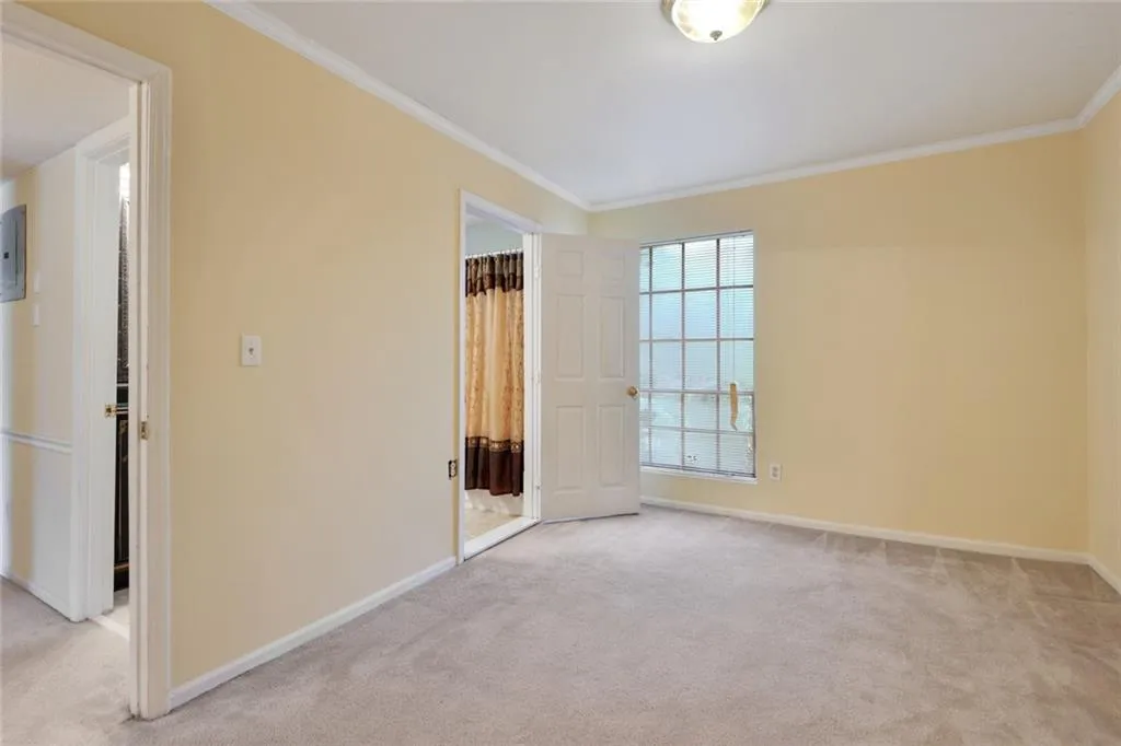 5531 Kingsport Drive, Sandy Springs, Georgia 30342, 2 Bedrooms Bedrooms, ,1 BathroomBathrooms,Residential,Sold,5531 Kingsport Drive,6716768