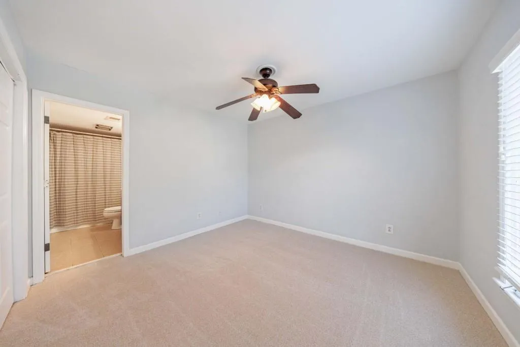 13 Ivy Square Ne, Atlanta, Georgia 30342, 3 Bedrooms Bedrooms, ,3 BathroomsBathrooms,Residential,For Sale,13 Ivy Square Ne,7592131