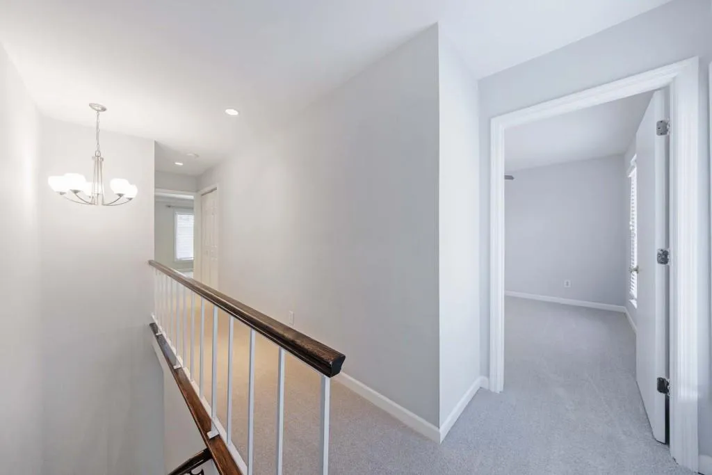 13 Ivy Square Ne, Atlanta, Georgia 30342, 3 Bedrooms Bedrooms, ,3 BathroomsBathrooms,Residential,For Sale,13 Ivy Square Ne,7592131