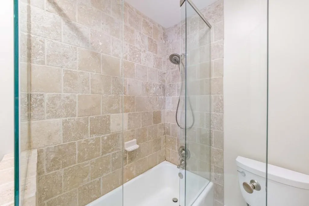 13 Ivy Square Ne, Atlanta, Georgia 30342, 3 Bedrooms Bedrooms, ,3 BathroomsBathrooms,Residential,For Sale,13 Ivy Square Ne,7592131