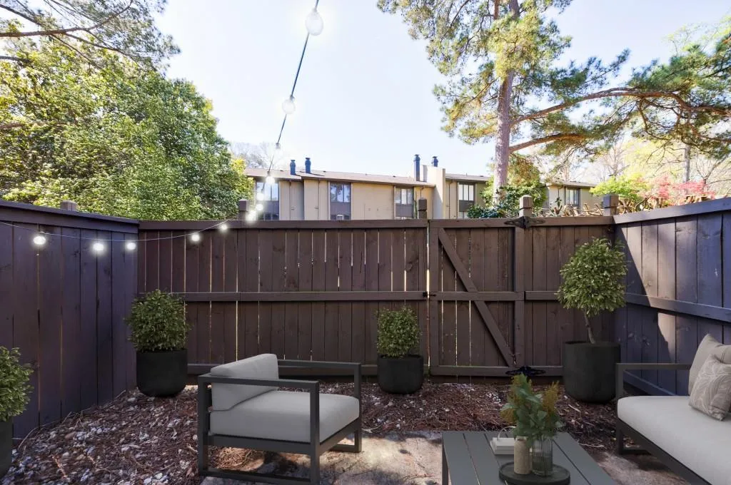 13 Ivy Square Ne, Atlanta, Georgia 30342, 3 Bedrooms Bedrooms, ,3 BathroomsBathrooms,Residential,For Sale,13 Ivy Square Ne,7592131