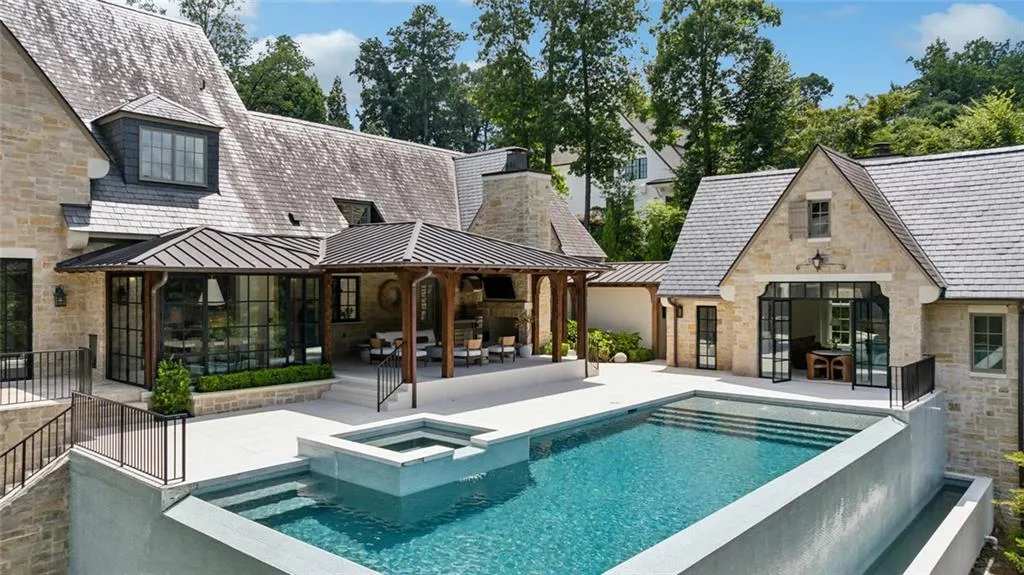 4725 Nw Northside Drive, Sandy Springs, Georgia 30327, 7 Bedrooms Bedrooms, ,10 BathroomsBathrooms,Residential,For Sale,4725 Nw Northside Drive,7608475