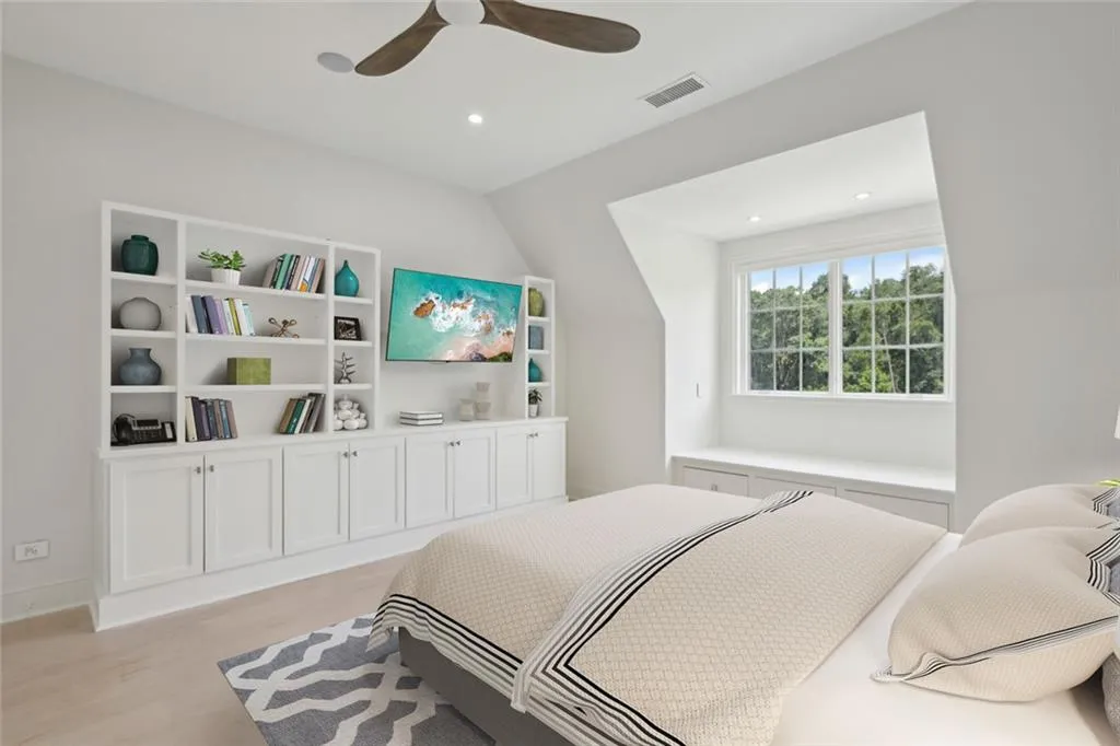 4725 Nw Northside Drive, Sandy Springs, Georgia 30327, 7 Bedrooms Bedrooms, ,10 BathroomsBathrooms,Residential,For Sale,4725 Nw Northside Drive,7608475