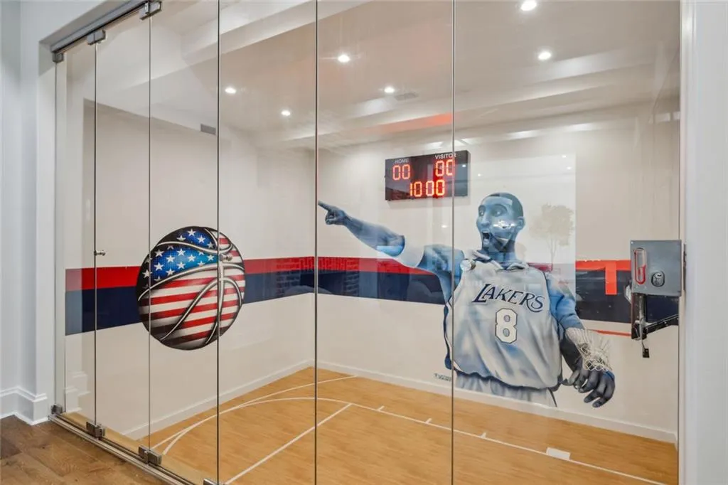 4725 Nw Northside Drive, Sandy Springs, Georgia 30327, 7 Bedrooms Bedrooms, ,10 BathroomsBathrooms,Residential,For Sale,4725 Nw Northside Drive,7608475