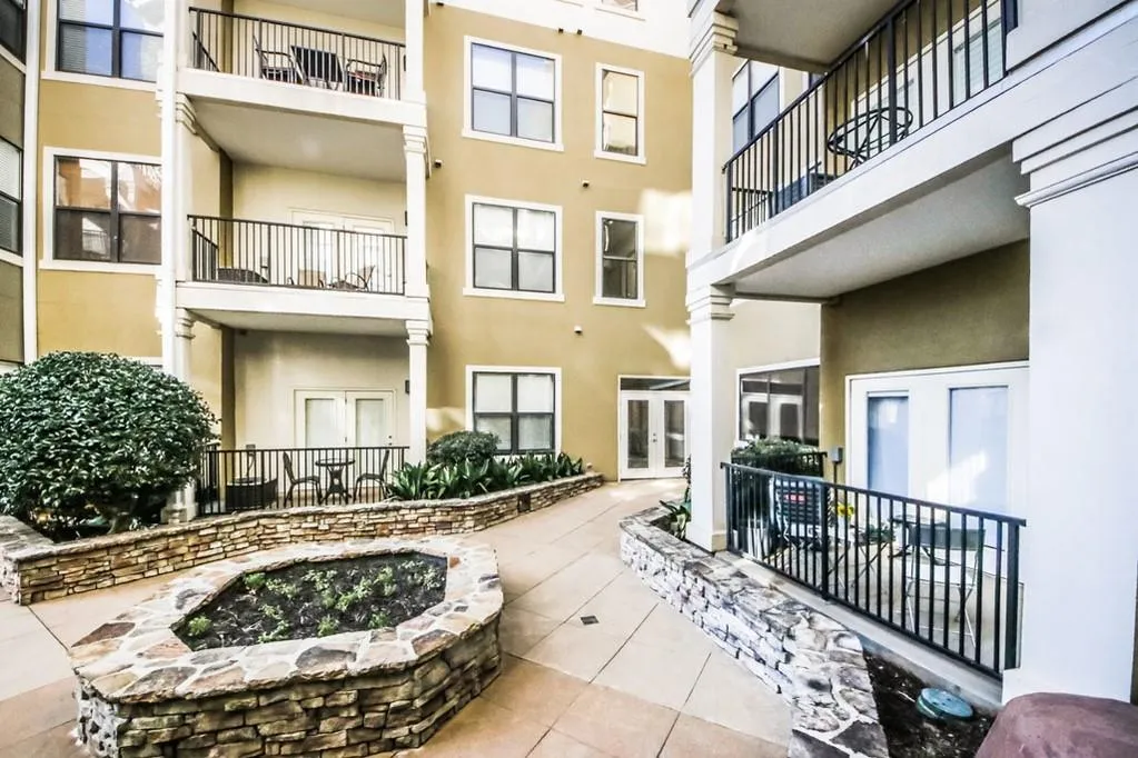 799 Hammond Drive Unit 124, Atlanta, Georgia 30328, 1 Bedroom Bedrooms, ,1 BathroomBathrooms,Residential,Sold,799 Hammond Drive Unit 124,6670911