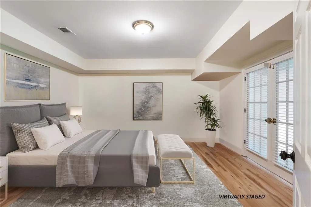 VIRTUALLY STAGED BEDROOM IN THE TERRACE