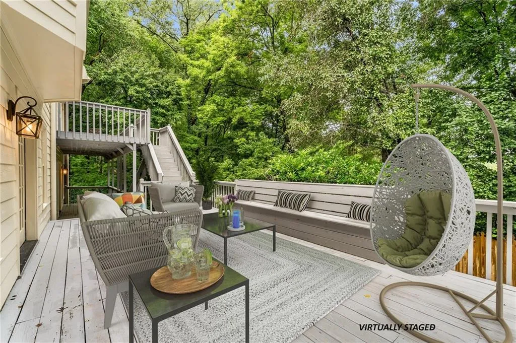 345 W Berwicke Common Ne, Atlanta, Georgia 30342, 5 Bedrooms Bedrooms, ,4 BathroomsBathrooms,Residential,For Sale,345 W Berwicke Common Ne,7666741