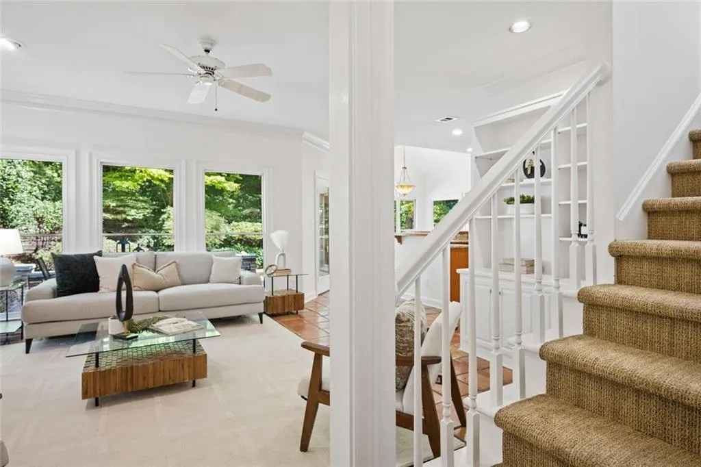 576 Pelham Road Ne, Atlanta, Georgia 30324, 5 Bedrooms Bedrooms, 0 ,3 BathroomsBathrooms,Residential,For Sale,576 Pelham Road Ne,7848669