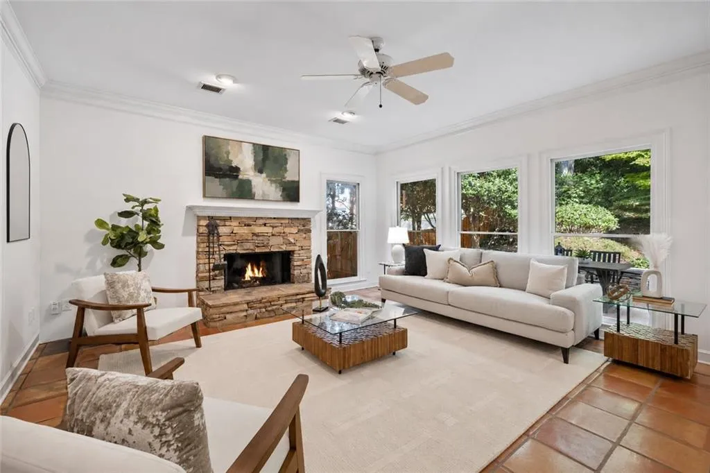 576 Pelham Road Ne, Atlanta, Georgia 30324, 5 Bedrooms Bedrooms, 0 ,3 BathroomsBathrooms,Residential,For Sale,576 Pelham Road Ne,7848669