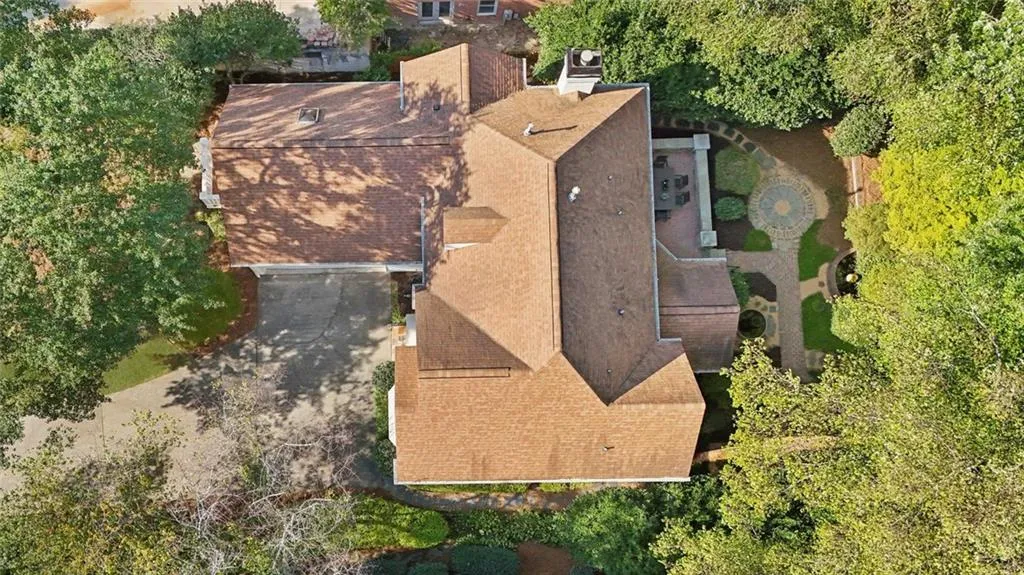 576 Pelham Road Ne, Atlanta, Georgia 30324, 5 Bedrooms Bedrooms, 0 ,3 BathroomsBathrooms,Residential,For Sale,576 Pelham Road Ne,7848669