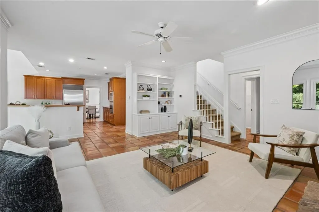 576 Pelham Road Ne, Atlanta, Georgia 30324, 5 Bedrooms Bedrooms, 0 ,3 BathroomsBathrooms,Residential,For Sale,576 Pelham Road Ne,7848669