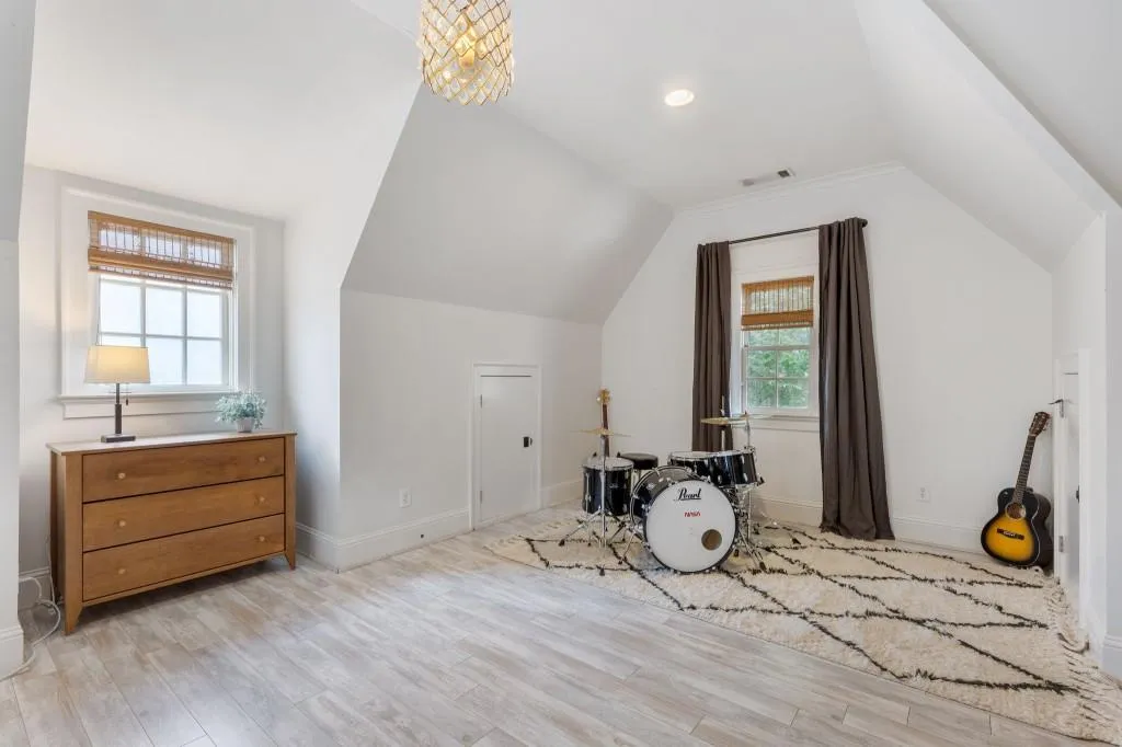 764 Burke Road, Atlanta, Georgia 30305, 5 Bedrooms Bedrooms, ,4 BathroomsBathrooms,Residential,For Sale,764 Burke Road,7678186