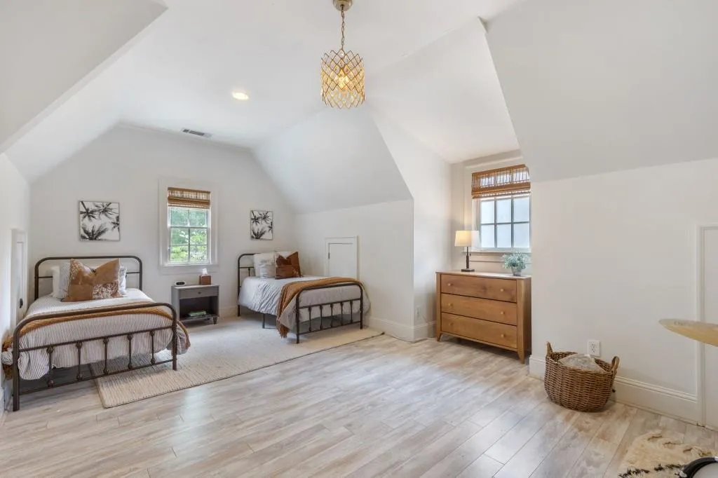 764 Burke Road, Atlanta, Georgia 30305, 5 Bedrooms Bedrooms, ,4 BathroomsBathrooms,Residential,For Sale,764 Burke Road,7678186