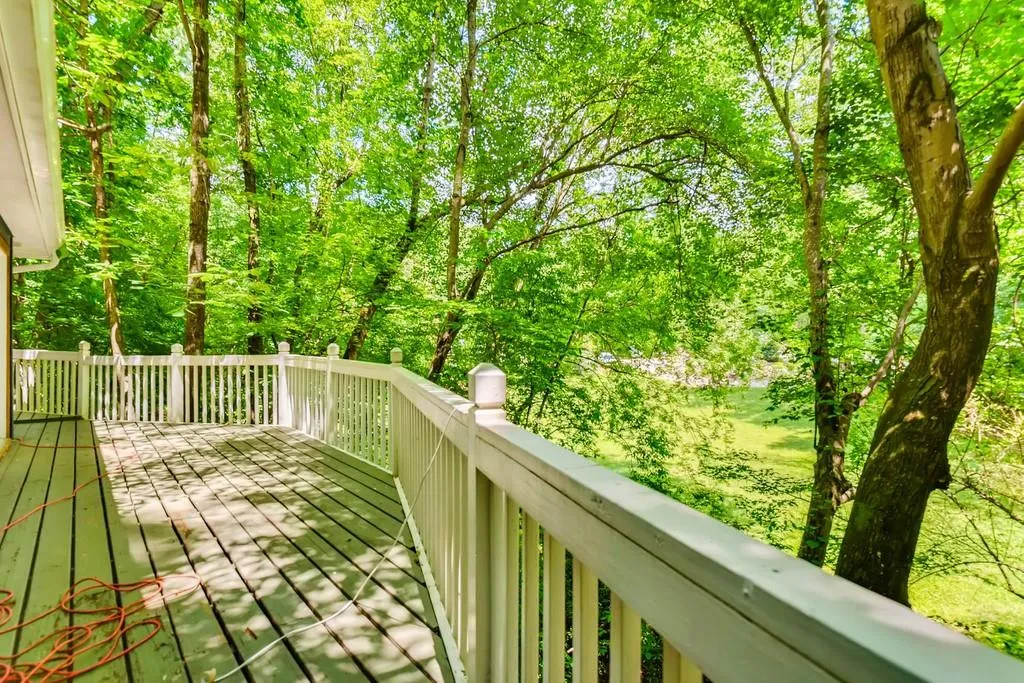 3390 Spalding Drive, Sandy Springs, Georgia 30350, 4 Bedrooms Bedrooms, ,3 BathroomsBathrooms,Residential,Sold,3390 Spalding Drive,6732358