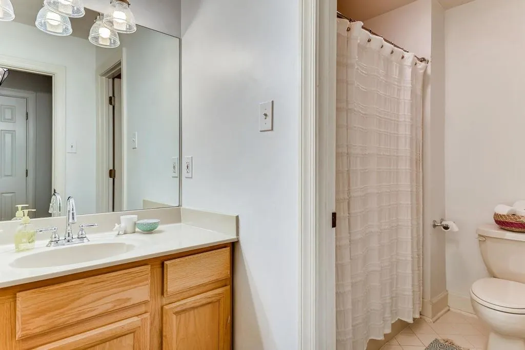 3390 Spalding Drive, Sandy Springs, Georgia 30350, 4 Bedrooms Bedrooms, ,3 BathroomsBathrooms,Residential,Sold,3390 Spalding Drive,6732358