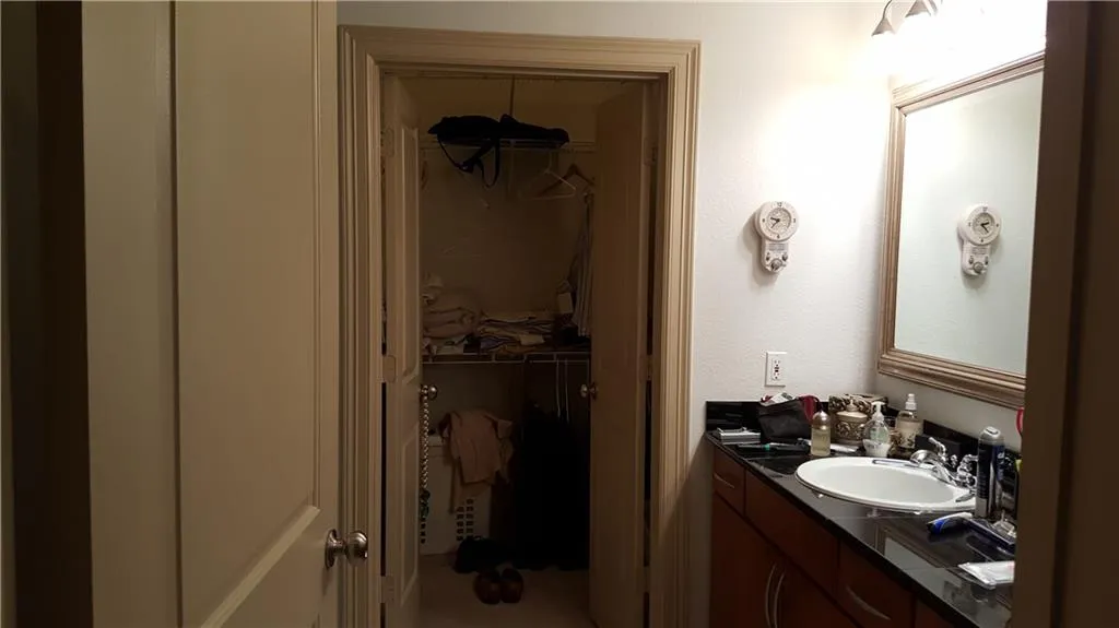3445 Stratford Road Ne Unit 1104, Atlanta, Georgia 30326, 2 Bedrooms Bedrooms, ,2 BathroomsBathrooms,Residential,Sold,3445 Stratford Road Ne Unit 1104,6516695