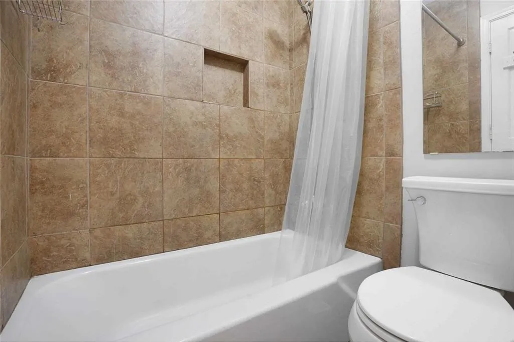 Atlanta, Georgia 30318, 2 Bedrooms Bedrooms, 0 ,1 BathroomBathrooms,Residential,For Sale,7757577