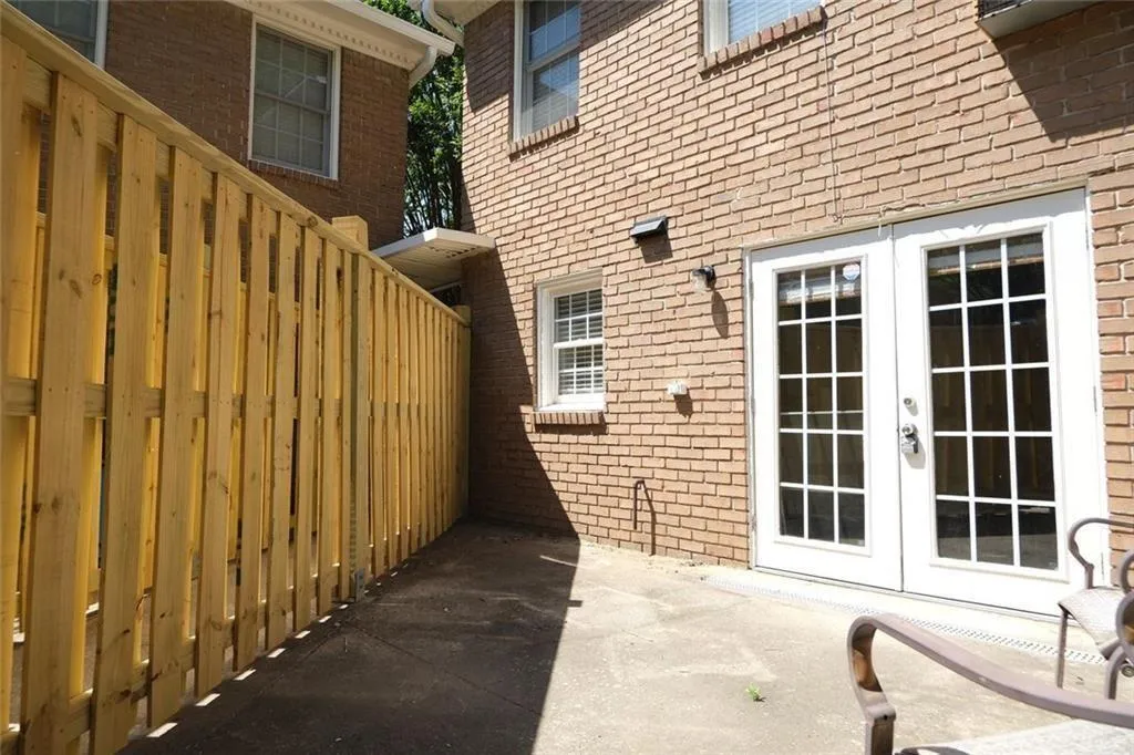 Atlanta, Georgia 30318, 2 Bedrooms Bedrooms, 0 ,1 BathroomBathrooms,Residential,For Sale,7757577