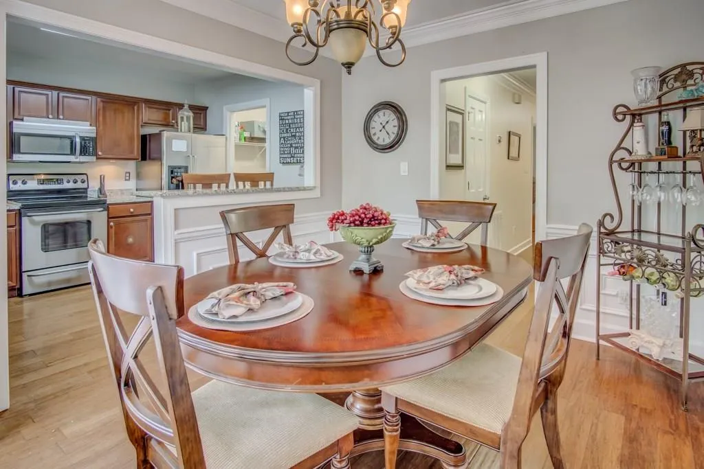 68 Mount Vernon Circle, Sandy Springs, Georgia 30338, 2 Bedrooms Bedrooms, ,2 BathroomsBathrooms,Residential,Sold,68 Mount Vernon Circle,5902692