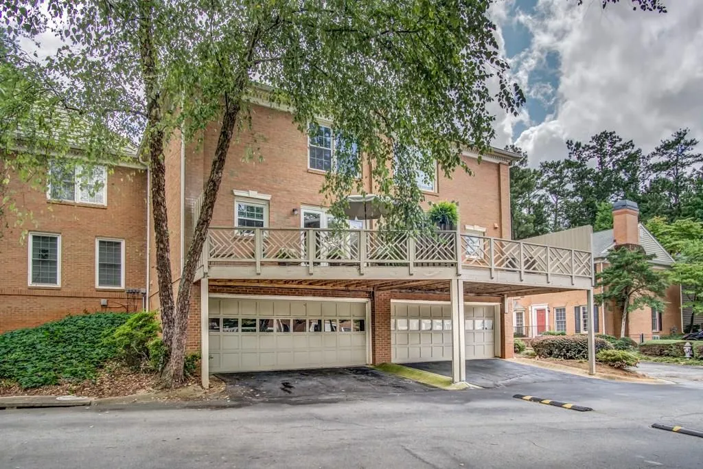 68 Mount Vernon Circle, Sandy Springs, Georgia 30338, 2 Bedrooms Bedrooms, ,2 BathroomsBathrooms,Residential,Sold,68 Mount Vernon Circle,5902692