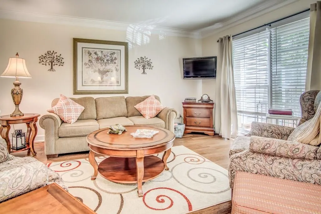68 Mount Vernon Circle, Sandy Springs, Georgia 30338, 2 Bedrooms Bedrooms, ,2 BathroomsBathrooms,Residential,Sold,68 Mount Vernon Circle,5902692