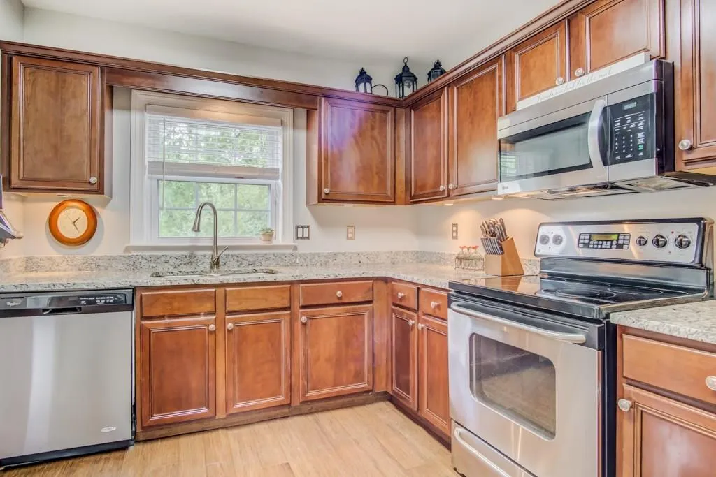 68 Mount Vernon Circle, Sandy Springs, Georgia 30338, 2 Bedrooms Bedrooms, ,2 BathroomsBathrooms,Residential,Sold,68 Mount Vernon Circle,5902692
