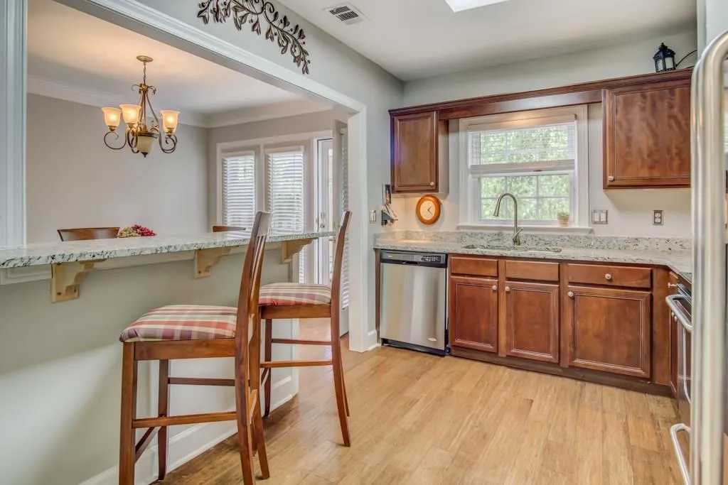 68 Mount Vernon Circle, Sandy Springs, Georgia 30338, 2 Bedrooms Bedrooms, ,2 BathroomsBathrooms,Residential,Sold,68 Mount Vernon Circle,5902692