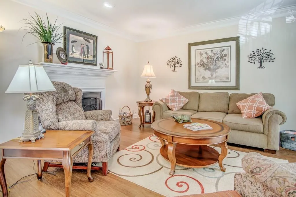 68 Mount Vernon Circle, Sandy Springs, Georgia 30338, 2 Bedrooms Bedrooms, ,2 BathroomsBathrooms,Residential,Sold,68 Mount Vernon Circle,5902692