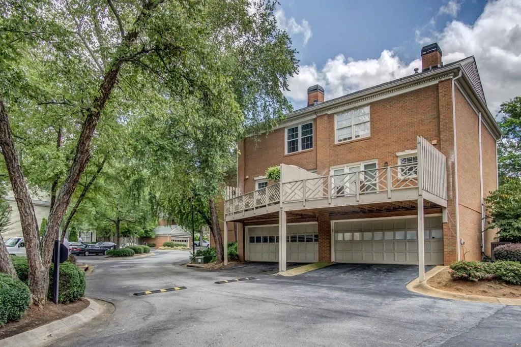 68 Mount Vernon Circle, Sandy Springs, Georgia 30338, 2 Bedrooms Bedrooms, ,2 BathroomsBathrooms,Residential,Sold,68 Mount Vernon Circle,5902692