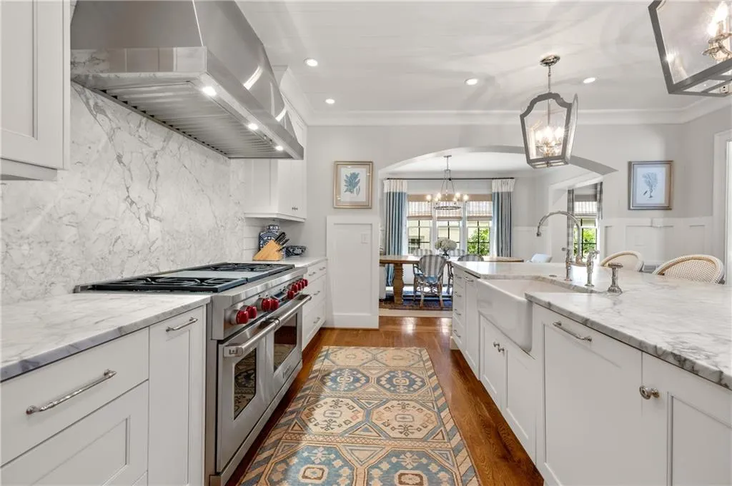 3107 Peachtree Drive Ne, Atlanta, Georgia 30305, 5 Bedrooms Bedrooms, ,5 BathroomsBathrooms,Residential,For Sale,3107 Peachtree Drive Ne,7656309