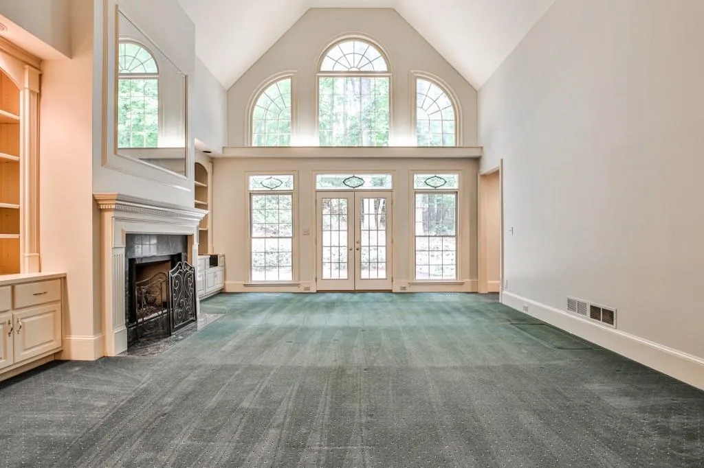 815 Jett Ferry Manor, Sandy Springs, Georgia 30350, 4 Bedrooms Bedrooms, ,3 BathroomsBathrooms,Residential,Sold,815 Jett Ferry Manor,6886249