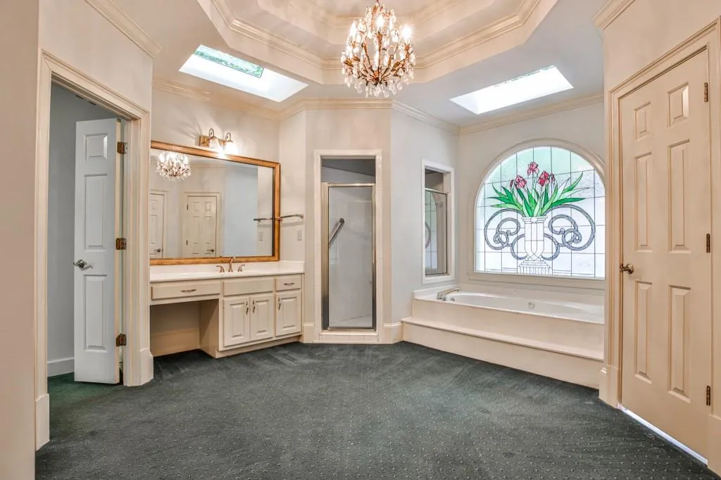 815 Jett Ferry Manor, Sandy Springs, Georgia 30350, 4 Bedrooms Bedrooms, ,3 BathroomsBathrooms,Residential,Sold,815 Jett Ferry Manor,6886249