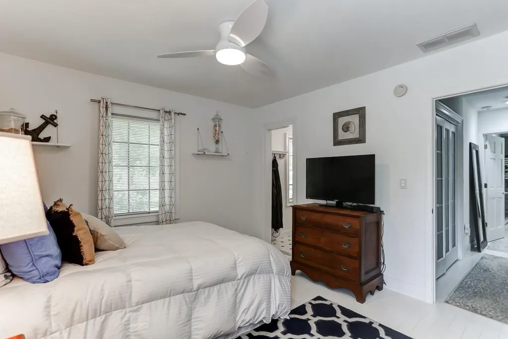 835 Glenairy Drive, Sandy Springs, Georgia 30328, 3 Bedrooms Bedrooms, ,3 BathroomsBathrooms,Residential,Sold,835 Glenairy Drive,6539104