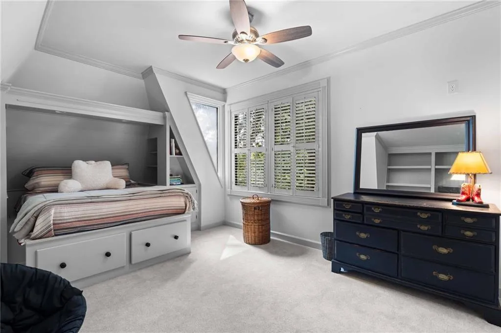 Additional secondary 2nd level bedroom