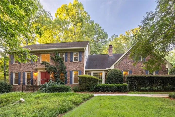 6088 Mill Stone Run, Tucker, Georgia 30087