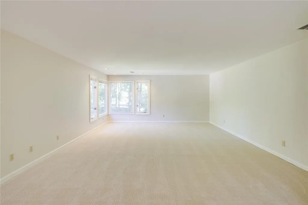 605 Valley Hall Drive, Sandy Springs, Georgia 30350, 4 Bedrooms Bedrooms, ,3 BathroomsBathrooms,Residential,Sold,605 Valley Hall Drive,7127588