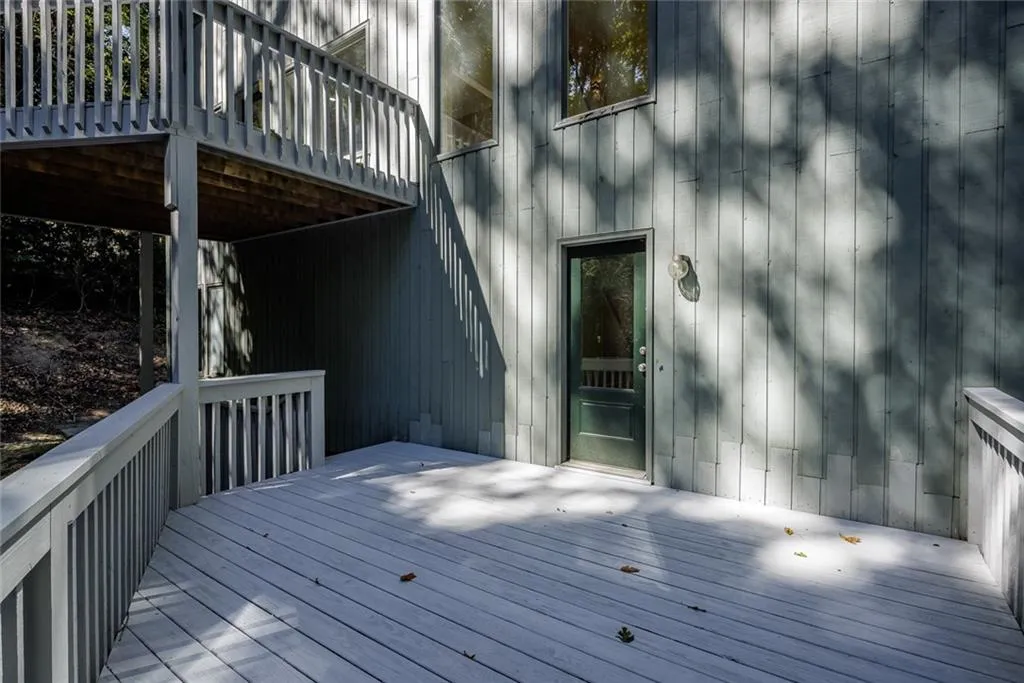 605 Valley Hall Drive, Sandy Springs, Georgia 30350, 4 Bedrooms Bedrooms, ,3 BathroomsBathrooms,Residential,Sold,605 Valley Hall Drive,7127588