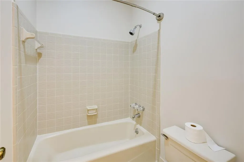 605 Valley Hall Drive, Sandy Springs, Georgia 30350, 4 Bedrooms Bedrooms, ,3 BathroomsBathrooms,Residential,Sold,605 Valley Hall Drive,7127588