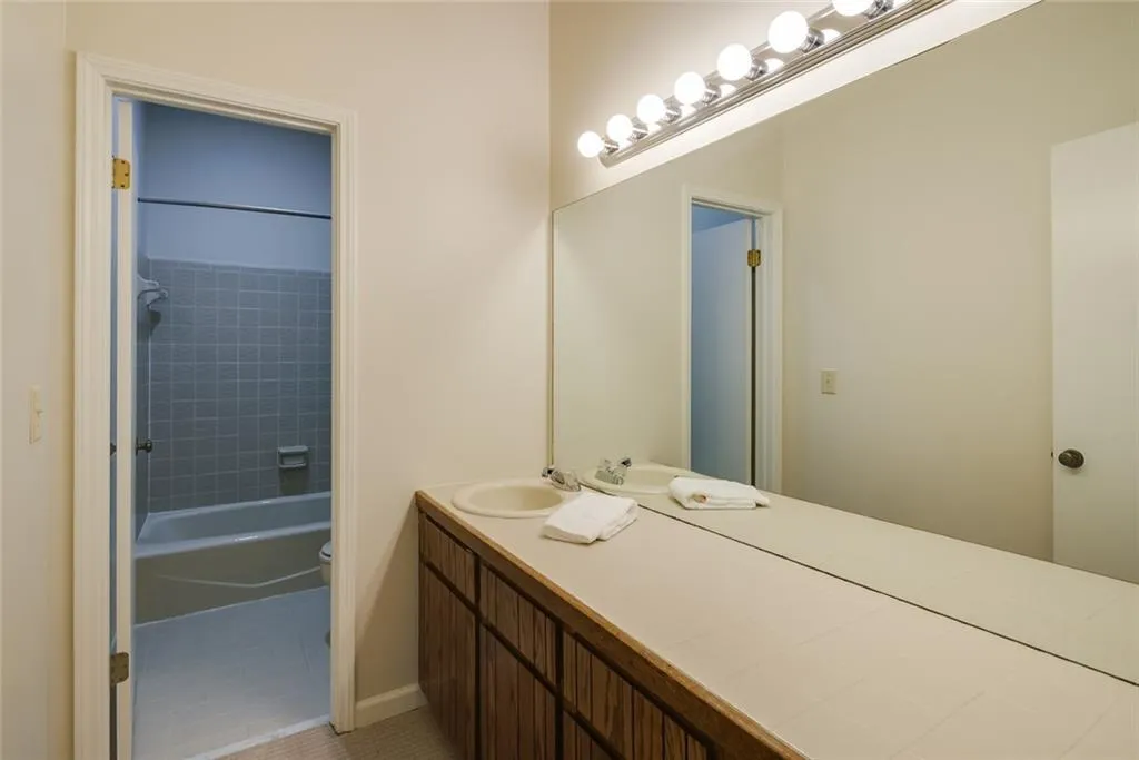 605 Valley Hall Drive, Sandy Springs, Georgia 30350, 4 Bedrooms Bedrooms, ,3 BathroomsBathrooms,Residential,Sold,605 Valley Hall Drive,7127588