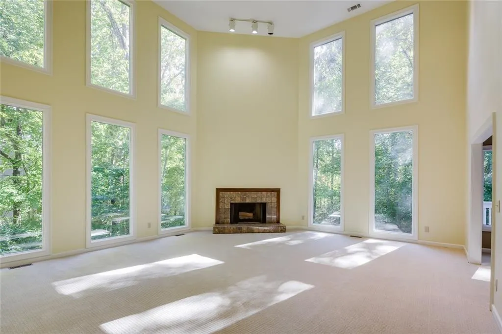 605 Valley Hall Drive, Sandy Springs, Georgia 30350, 4 Bedrooms Bedrooms, ,3 BathroomsBathrooms,Residential,Sold,605 Valley Hall Drive,7127588