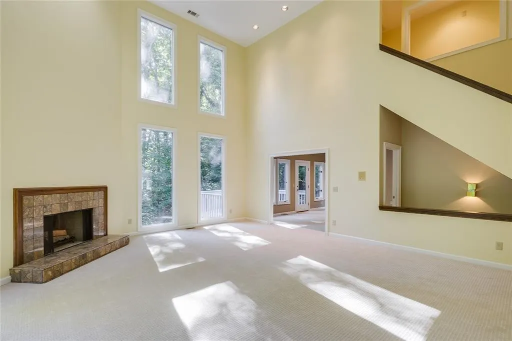 605 Valley Hall Drive, Sandy Springs, Georgia 30350, 4 Bedrooms Bedrooms, ,3 BathroomsBathrooms,Residential,Sold,605 Valley Hall Drive,7127588