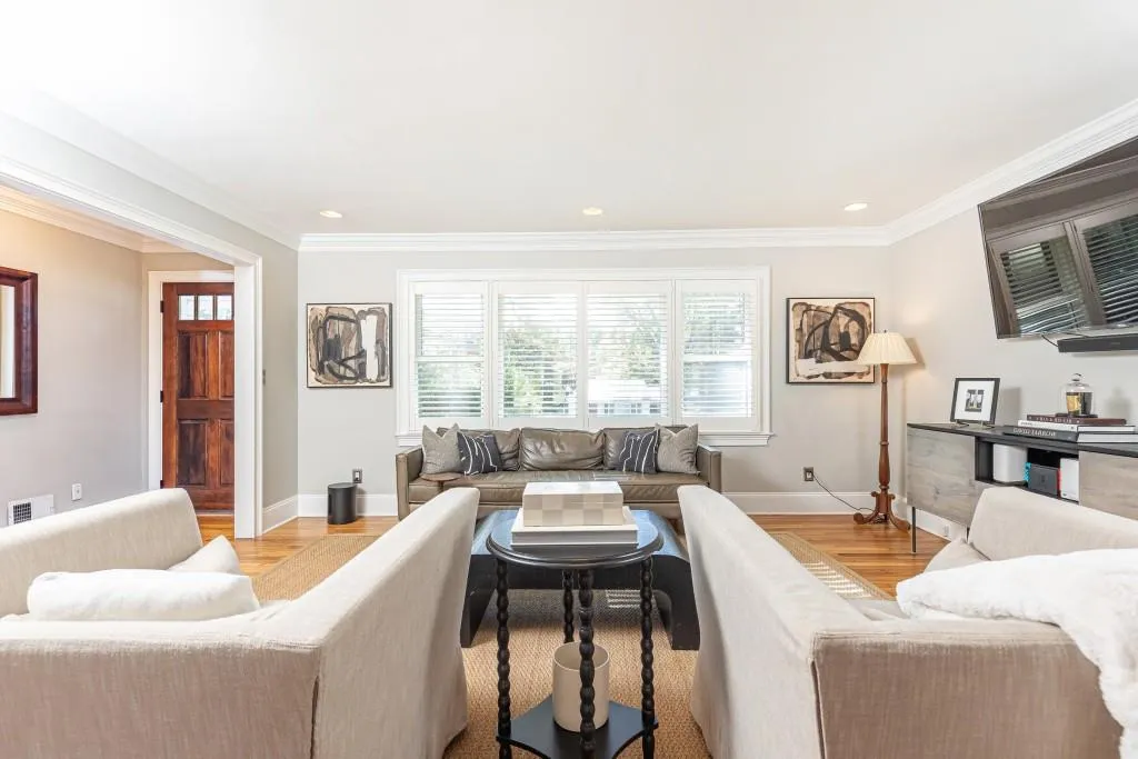 258 Meadowbrook Drive, Atlanta, Georgia 30342, 3 Bedrooms Bedrooms, ,2 BathroomsBathrooms,Residential,Sold,258 Meadowbrook Drive,7489440