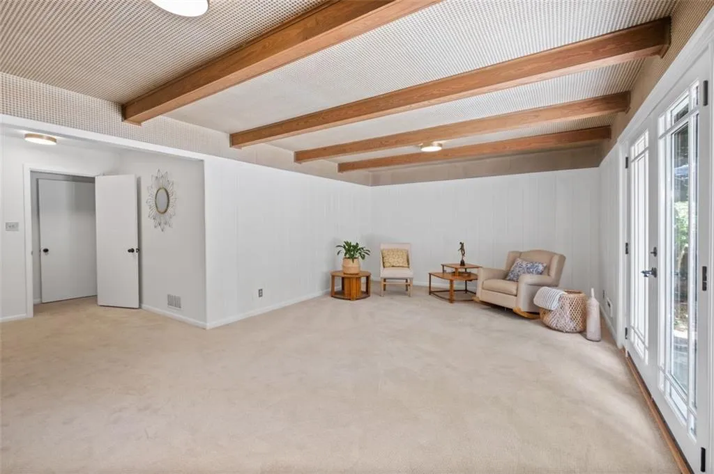 677 Starlight Drive, Sandy Springs, Georgia 30342, 4 Bedrooms Bedrooms, ,3 BathroomsBathrooms,Residential,Sold,677 Starlight Drive,7096687