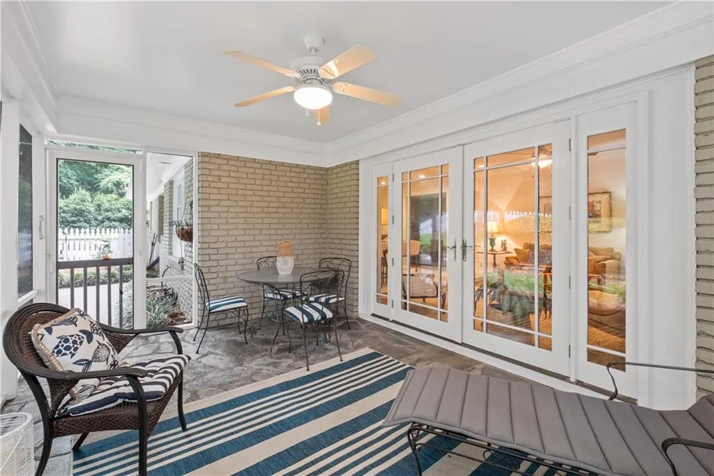 677 Starlight Drive, Sandy Springs, Georgia 30342, 4 Bedrooms Bedrooms, ,3 BathroomsBathrooms,Residential,Sold,677 Starlight Drive,7096687