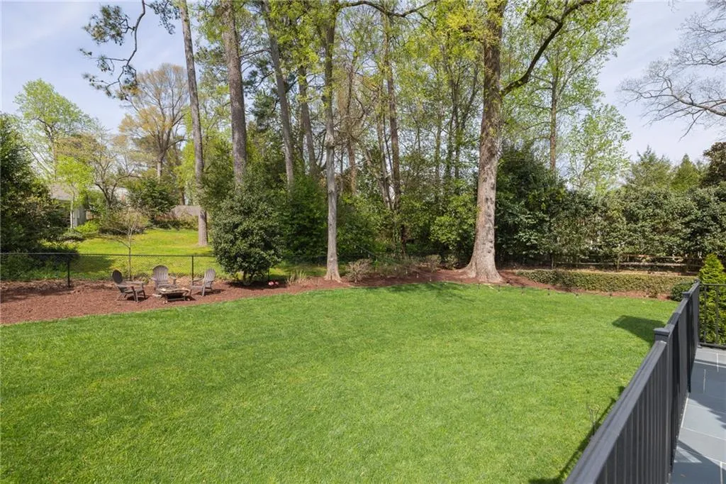 271 Lafayette Way, Sandy Springs, Georgia 30327, 6 Bedrooms Bedrooms, ,6 BathroomsBathrooms,Residential,Sold,271 Lafayette Way,7027555