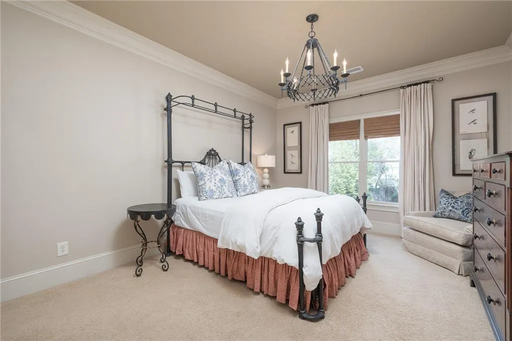 271 Lafayette Way, Sandy Springs, Georgia 30327, 6 Bedrooms Bedrooms, ,6 BathroomsBathrooms,Residential,Sold,271 Lafayette Way,7027555