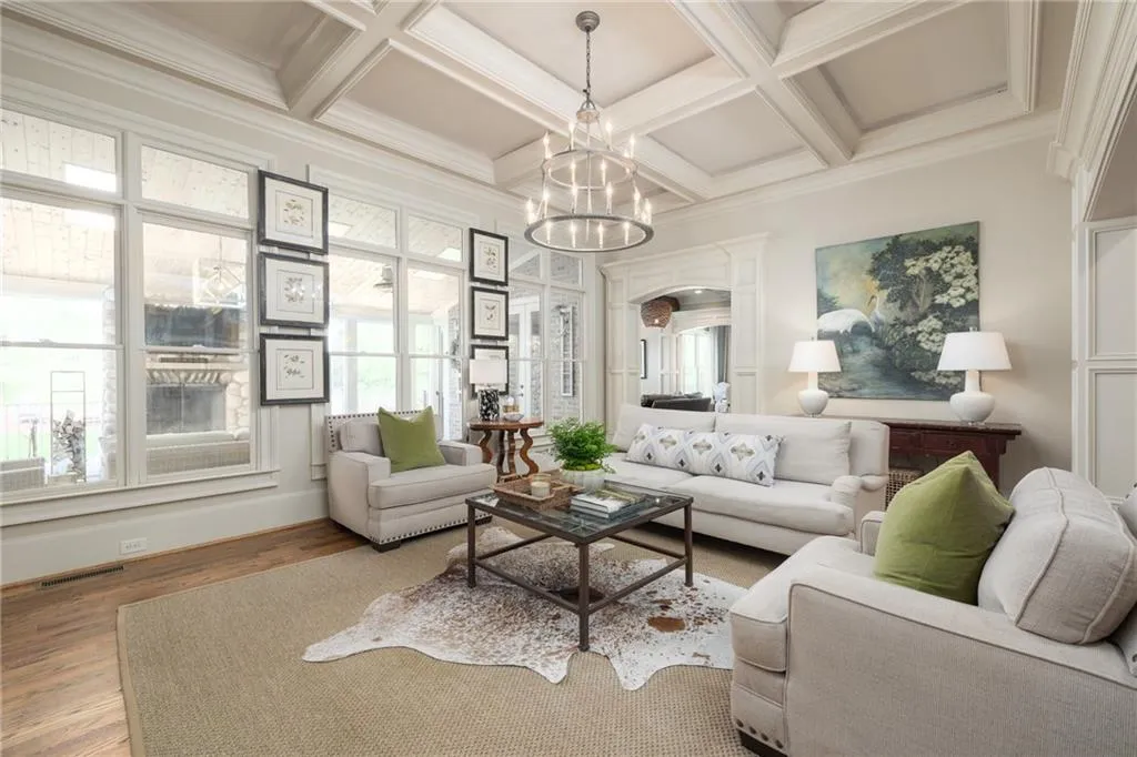 271 Lafayette Way, Sandy Springs, Georgia 30327, 6 Bedrooms Bedrooms, ,6 BathroomsBathrooms,Residential,Sold,271 Lafayette Way,7027555