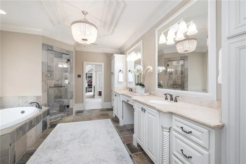 271 Lafayette Way, Sandy Springs, Georgia 30327, 6 Bedrooms Bedrooms, ,6 BathroomsBathrooms,Residential,Sold,271 Lafayette Way,7027555