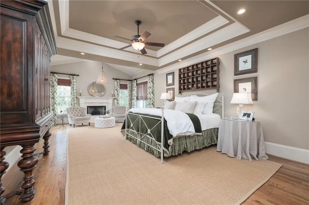271 Lafayette Way, Sandy Springs, Georgia 30327, 6 Bedrooms Bedrooms, ,6 BathroomsBathrooms,Residential,Sold,271 Lafayette Way,7027555